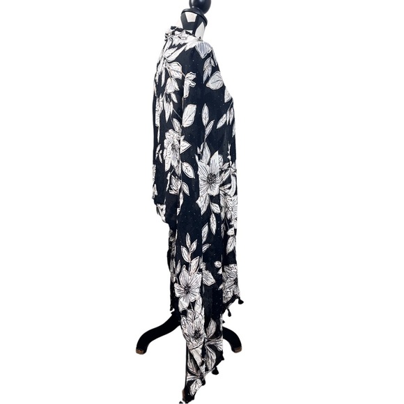 Isaac Mizrahi Live Floral Bloomcore Textured Boho Scarf Wrap Shawl - Picture 4 of 9